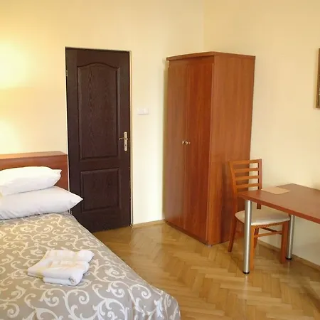 Rentalent Szpitalna 34 * Krasków