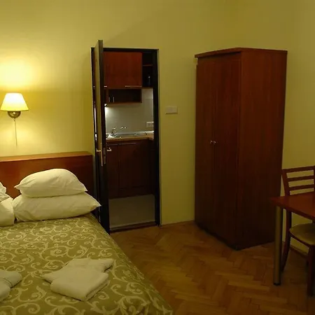 Apartment Rentalent Szpitalna 34 *